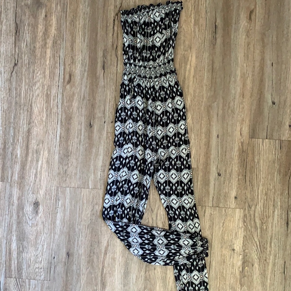 Strapless romper